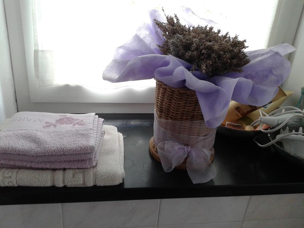 B&B I Glicini Vescina Luaran gambar
